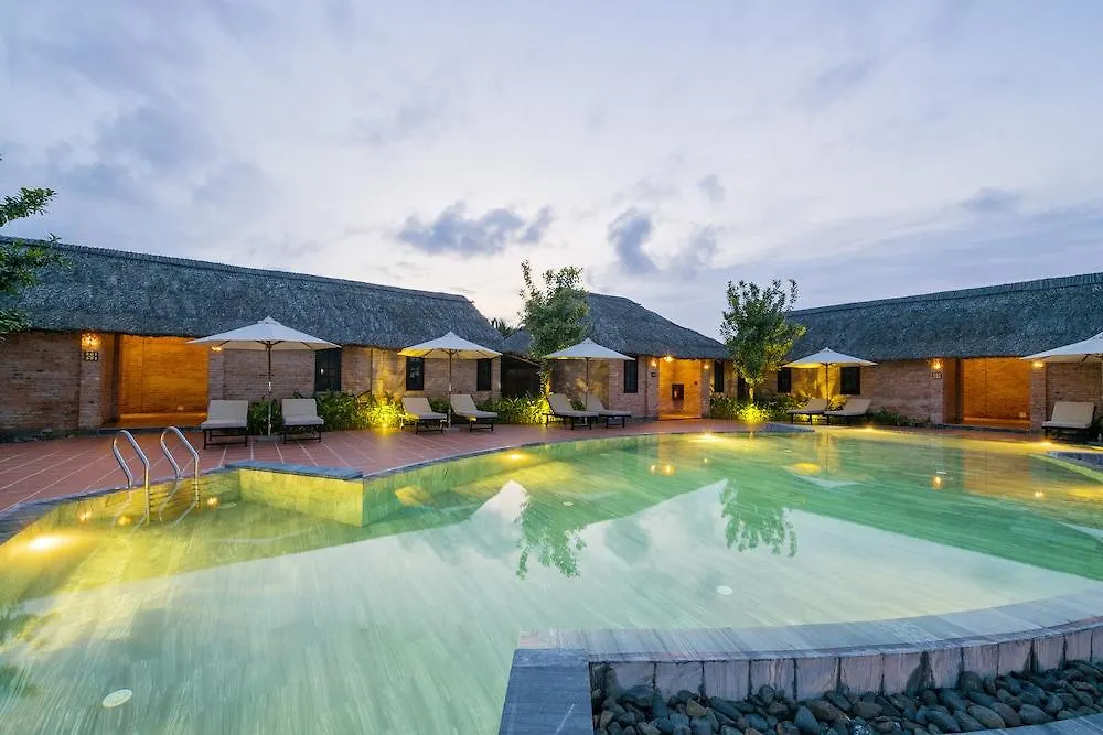 Boutique Cam Thanh Resort Hoi An 4*,